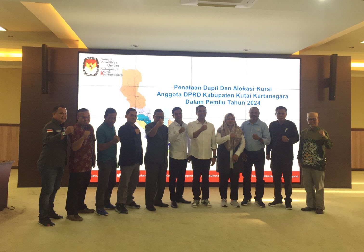 KPU Kukar dan DPRD Kukar usai gelar rapat bersama. [Ist]