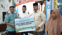 Edi Damansyah Buka Puasa Bersama dan Berikan Bantuan di Masjid Annisa Palacari