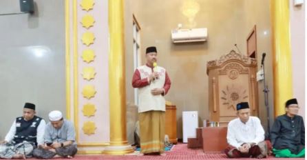 Bupati Kukar Serahkan Bantuan Ramadhan di Masjid Al Hikmah Muhammadiyah Tenggarong