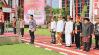 Sekda Kukar Menjadi Inspektur Upacara Puncak Peringatan Hari Pendidikan Nasional 2024