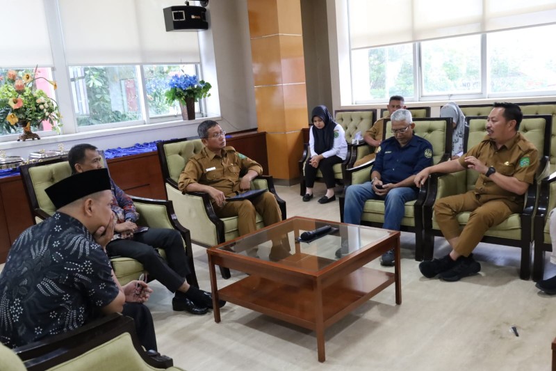 KIP Kaltim Beri Dorongan Keterbukaan Informasi Publik di Pemkab Kukar